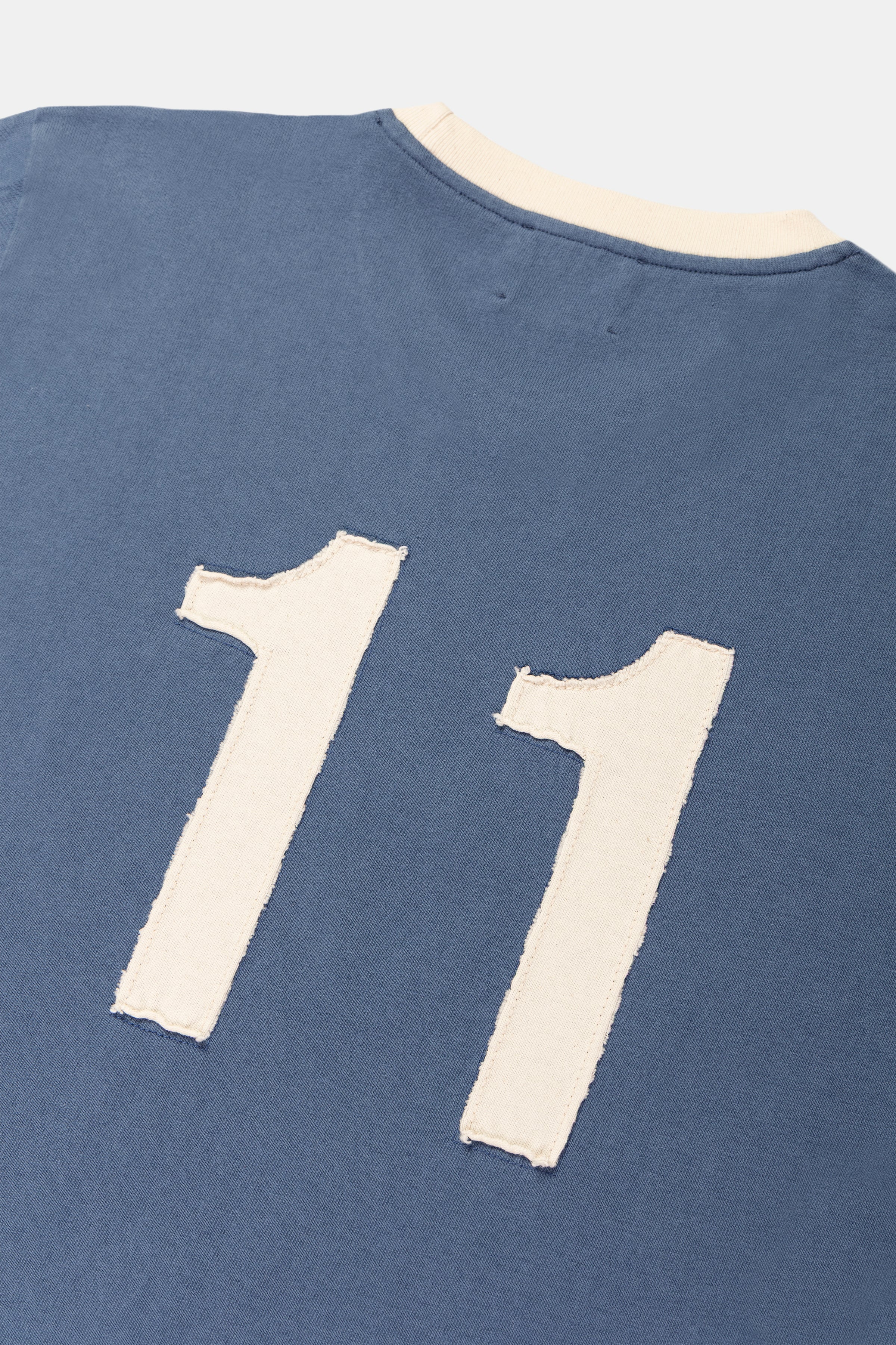 LONG SLEEVE GRAPHIC 11