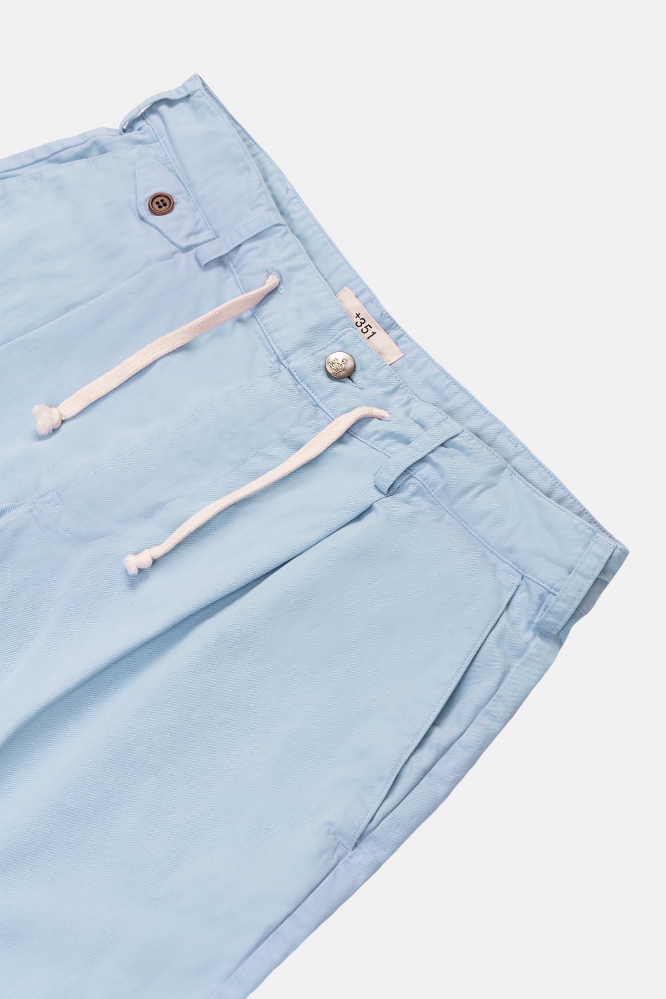 WALKSHORTS TWILL JASMIN BLUE/PATCH SEASHELL