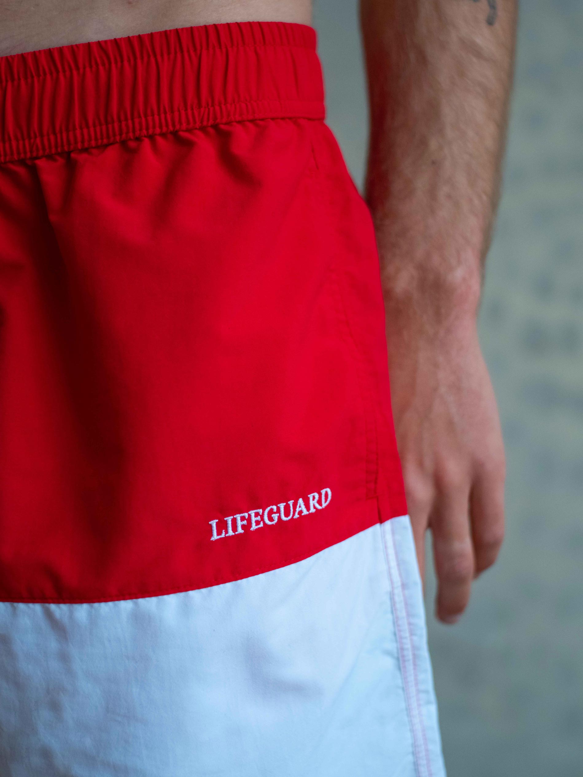 BOARDSHORTS LIFEGUARD RED/ CRU
