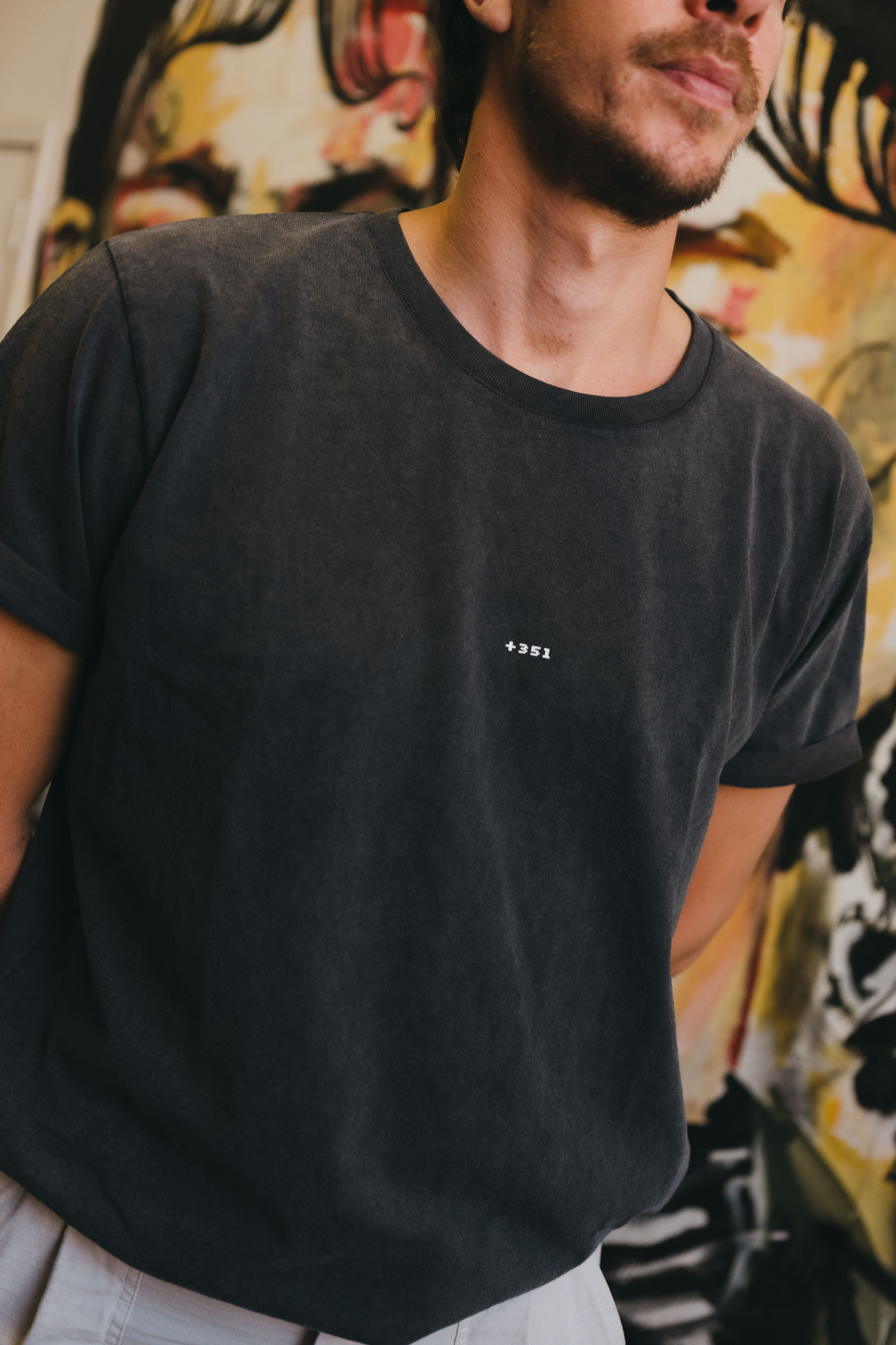 T-SHIRT GRAPHIC FOLDER BLACK FADE OUT