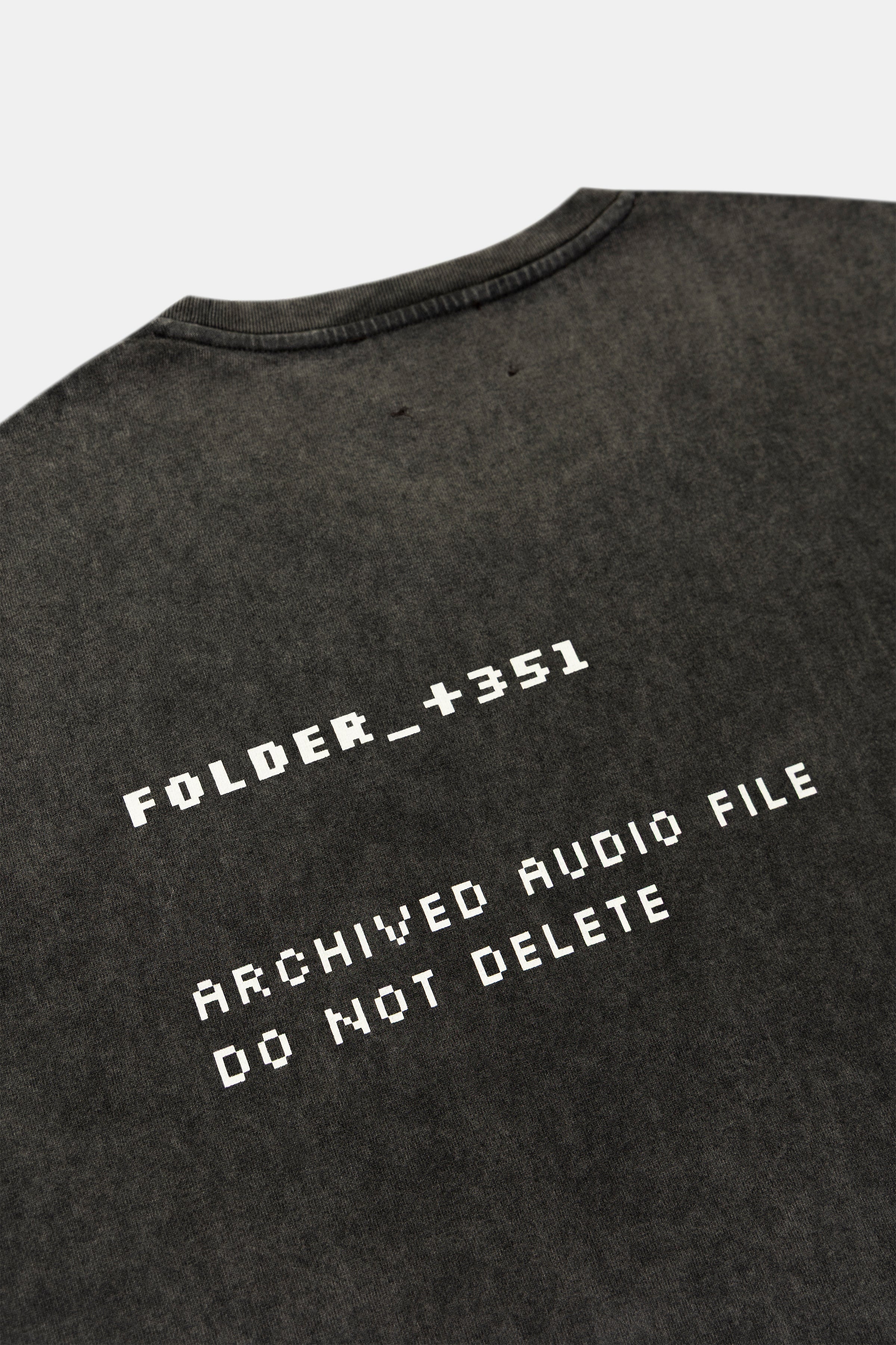 T-SHIRT GRAPHIC FOLDER BLACK FADE OUT