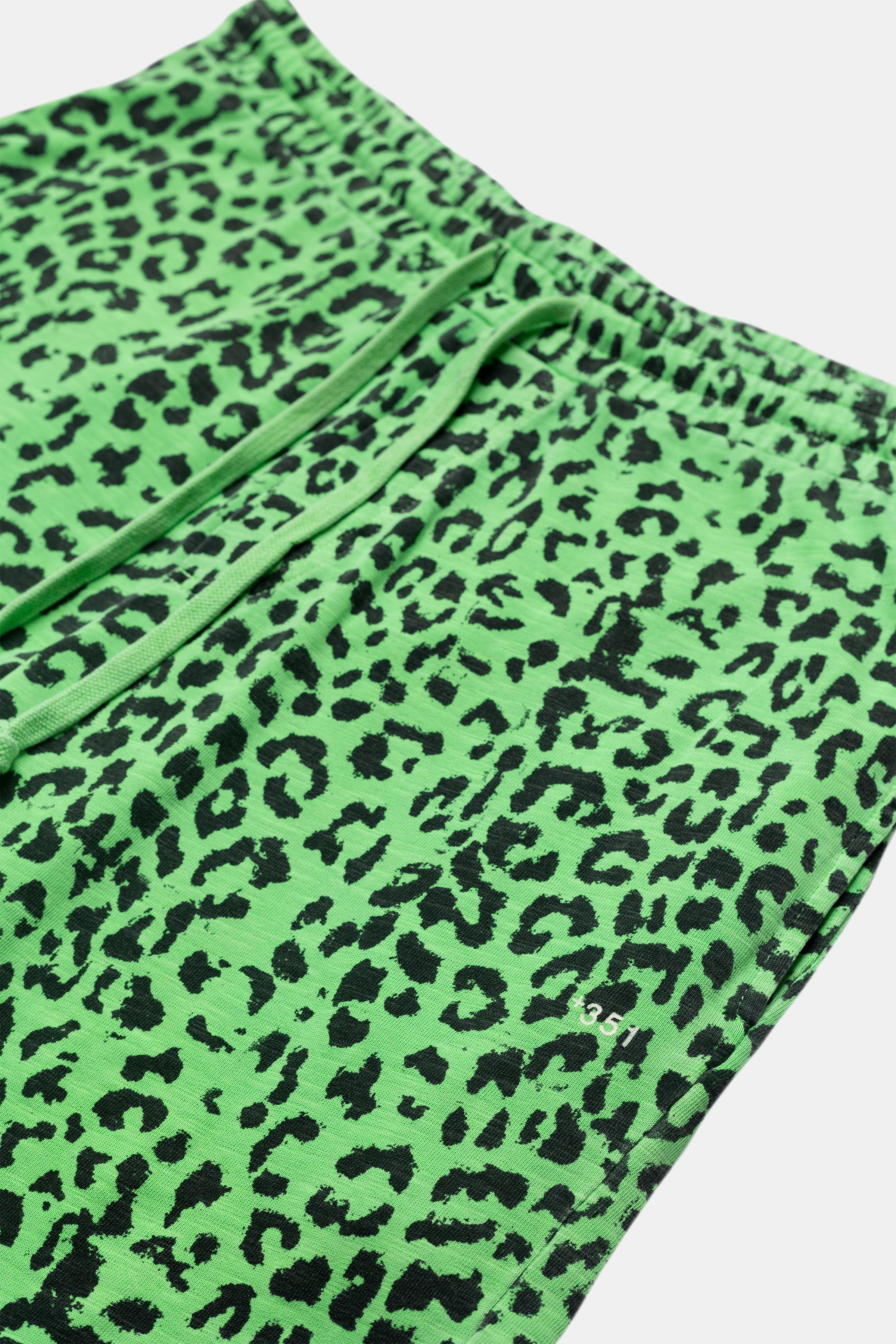 WALKSHORTS LEOPARD NEON GREEN