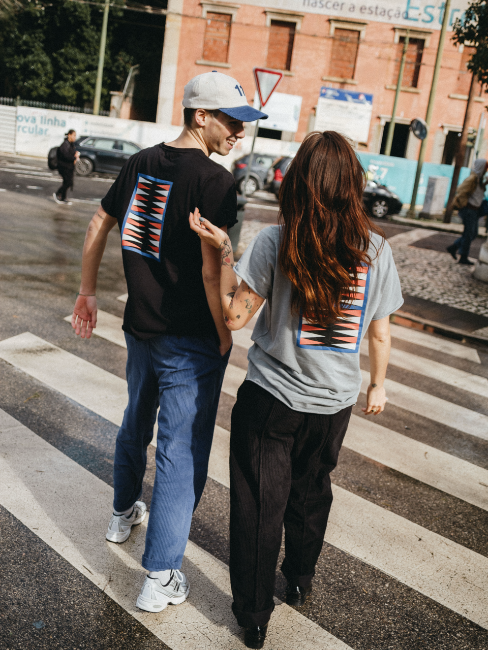 T-SHIRT GRAPHIC BACKGAMMON BLACK