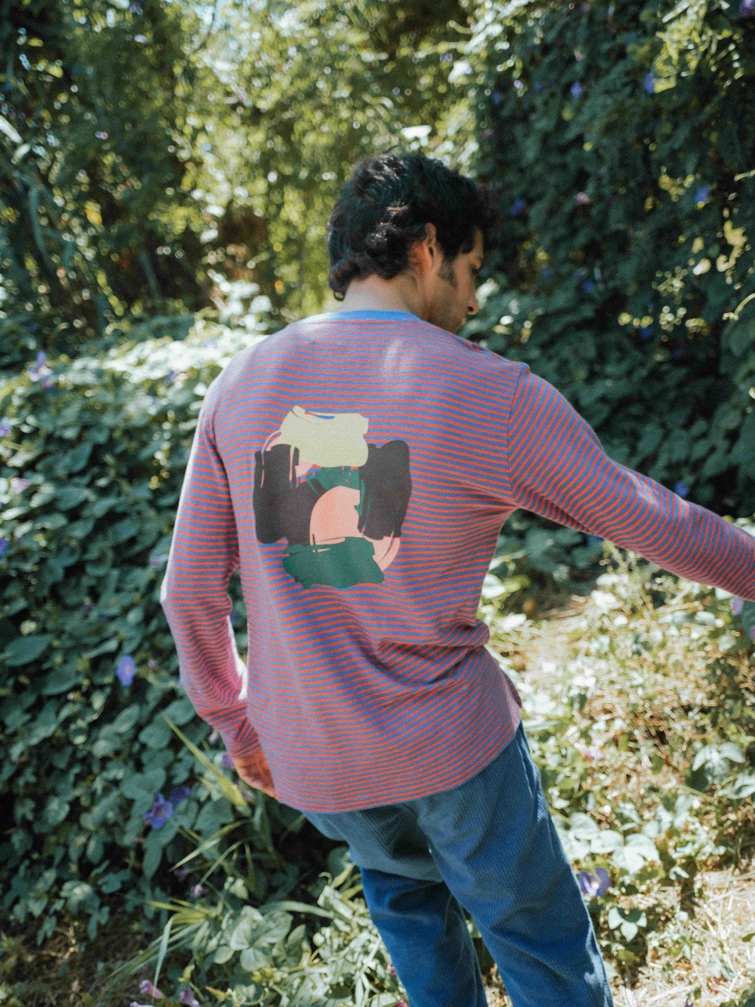 LONG SLEEVE STRIPES GRAPHIC ART