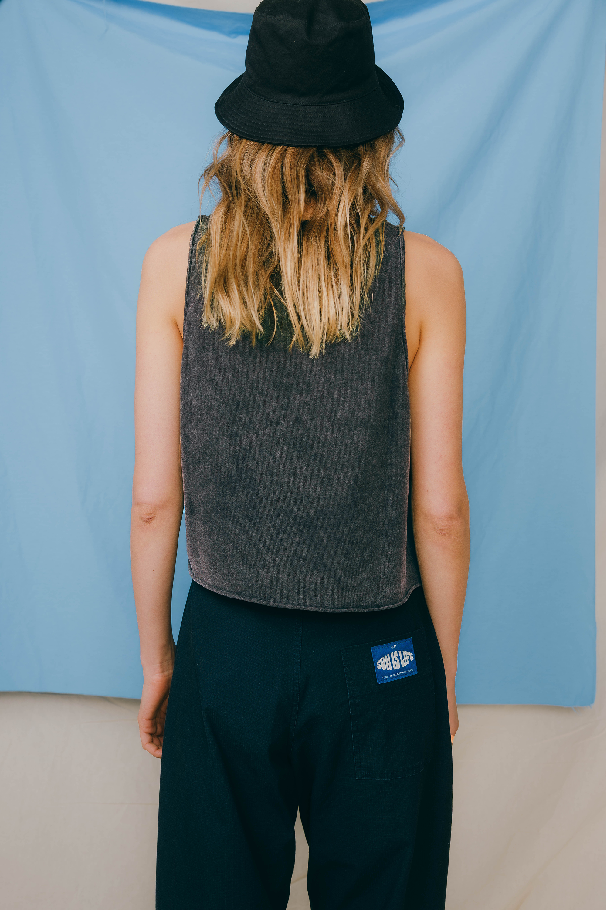 TOP BLACK EXTRA FADE-OUT