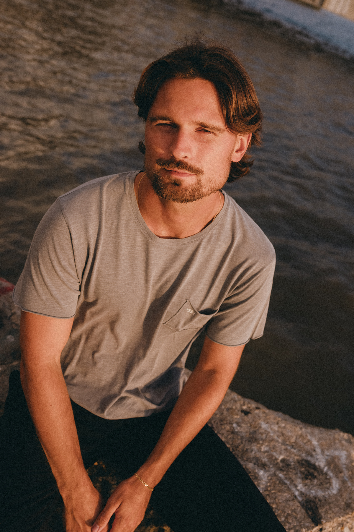 T-SHIRT ESSENTIAL STONE GREY