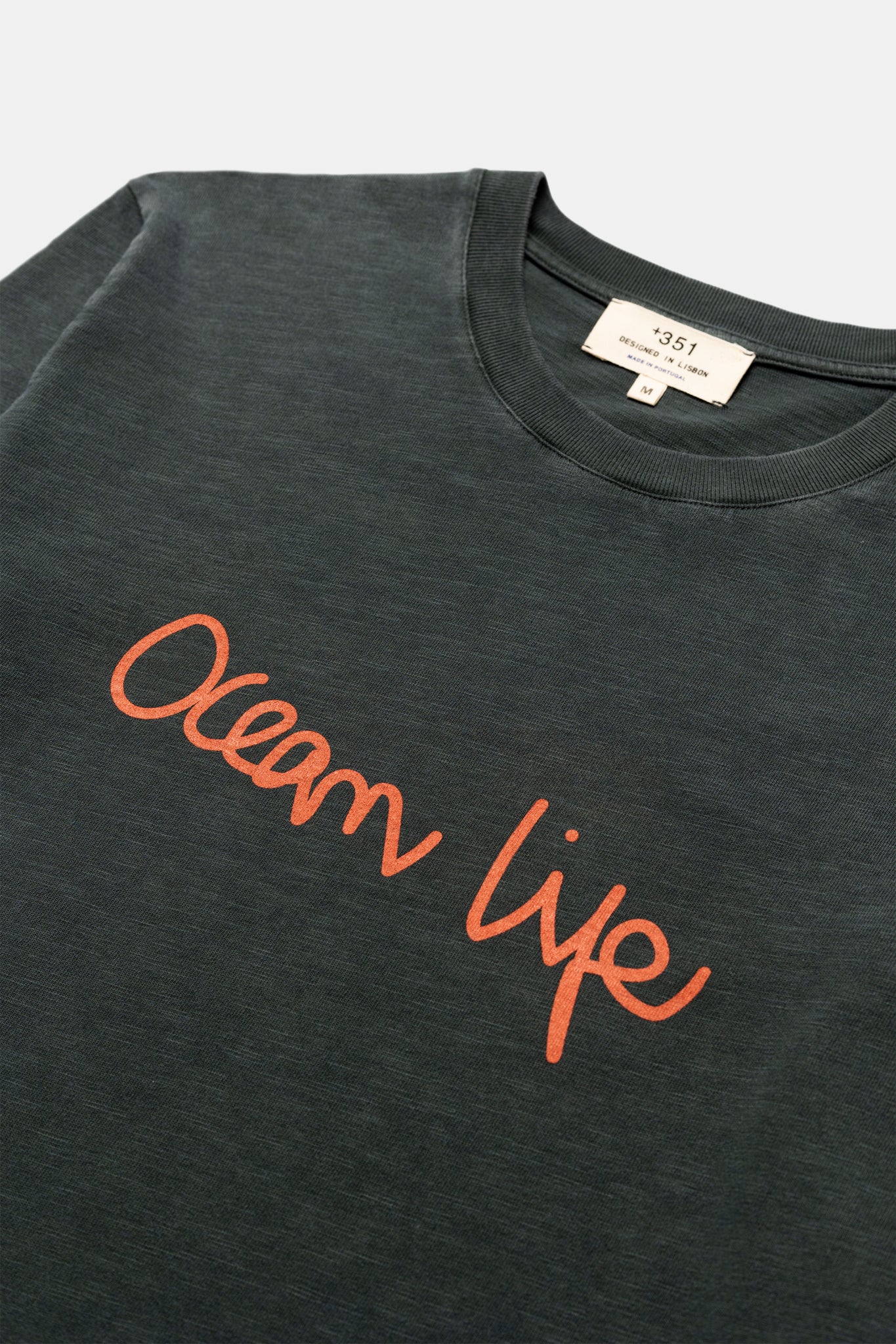 LANGARMSHIRT MIT GRAFIK „OCEAN LIFE“ ANTHRAZIT/MEKKA