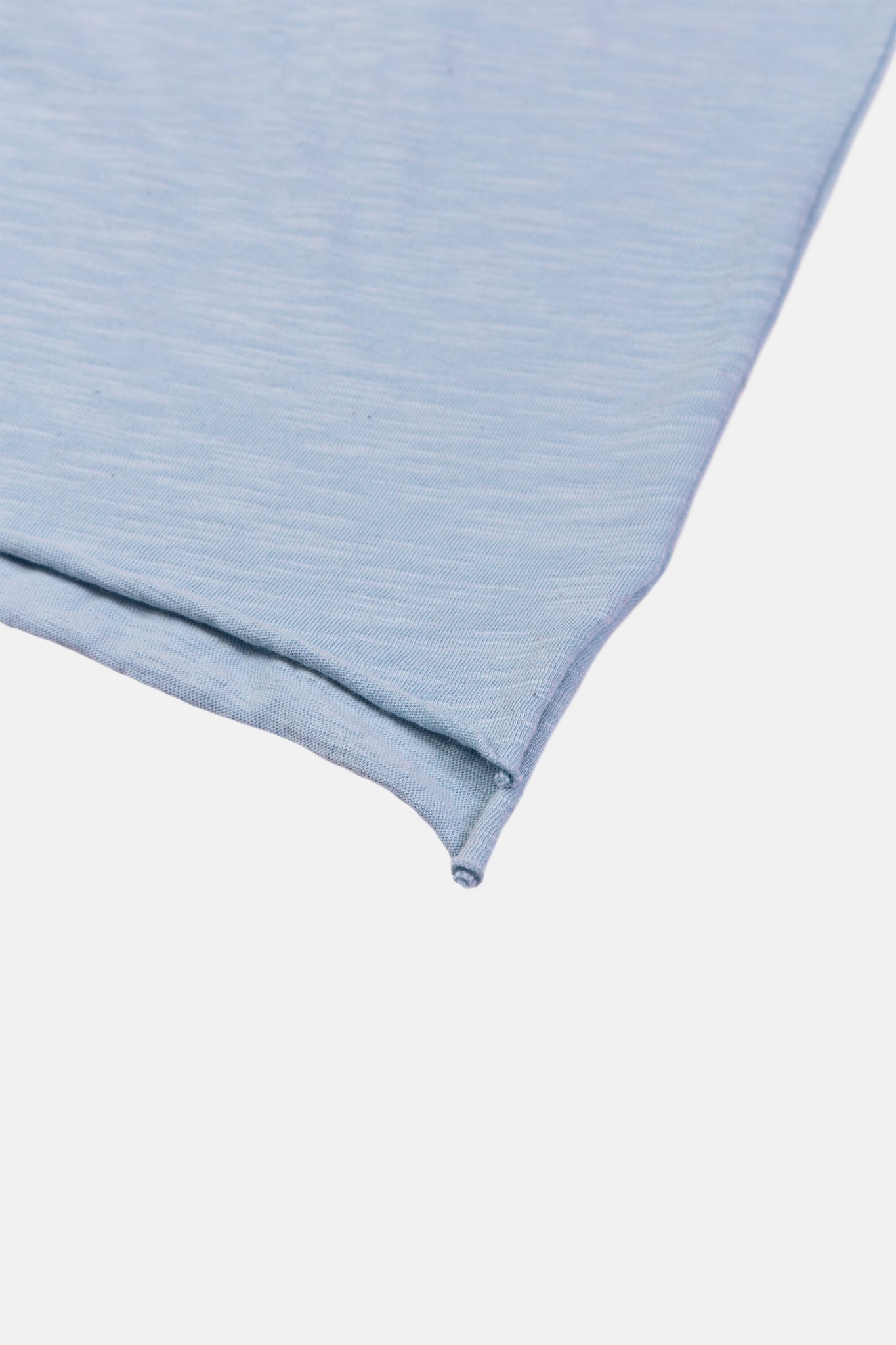 T-SHIRT ESSENTIAL JASMIN BLAU