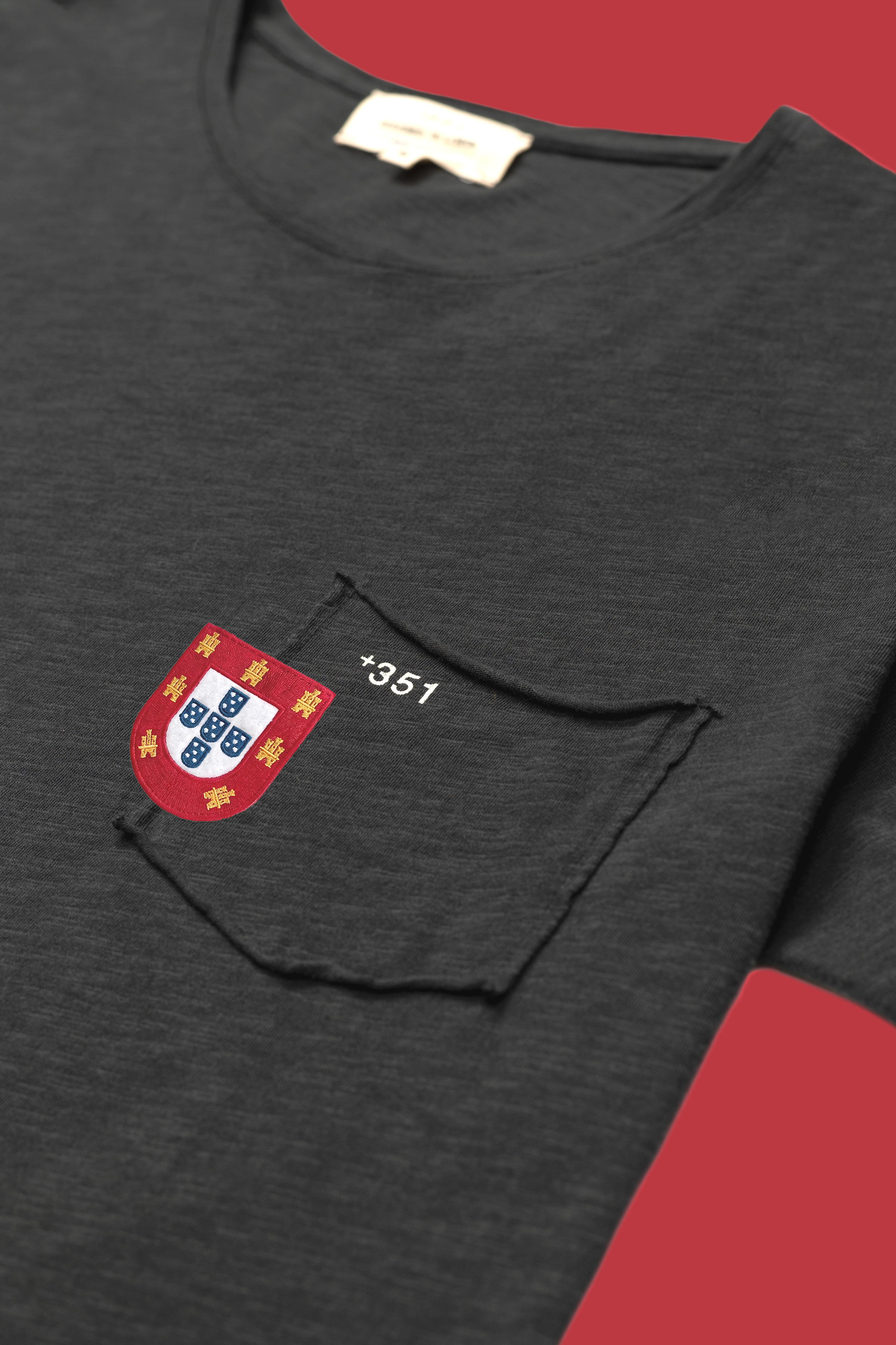 T-SHIRT ESSENTIAL CHARCOAL WORLD CUP