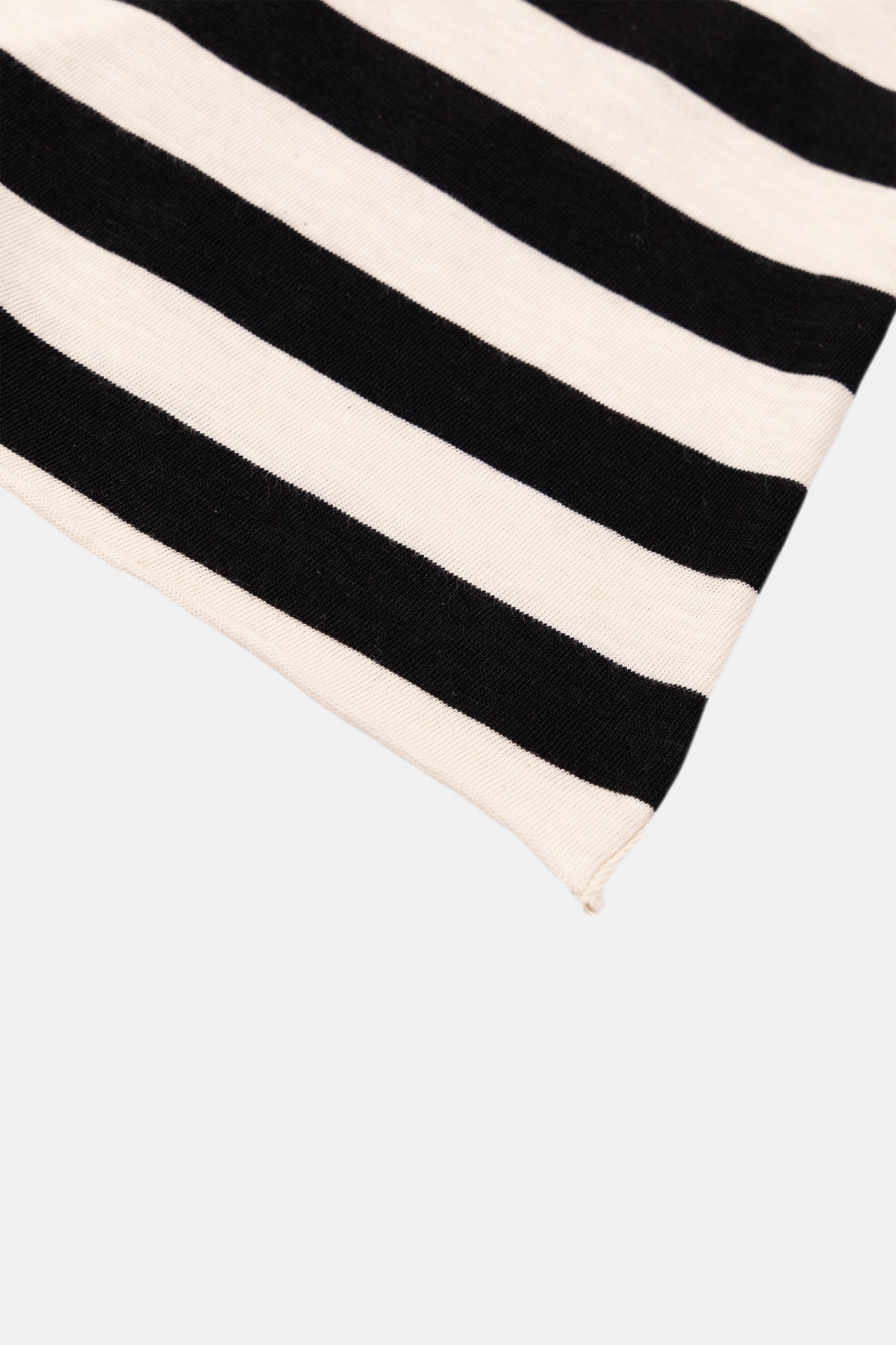 TOP GRAPHIC SEASHELL CRU/BLACK