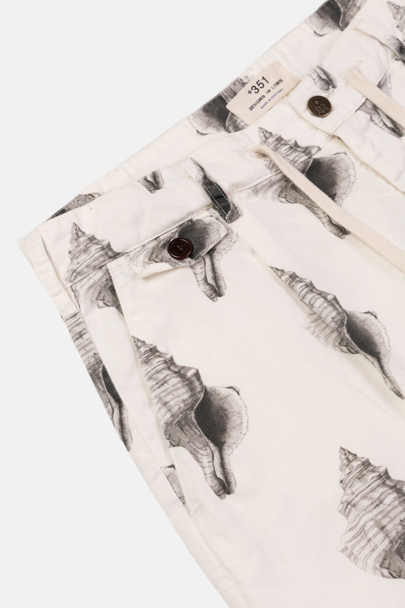 Walkshorts Twill Off-White/Patch Seashell